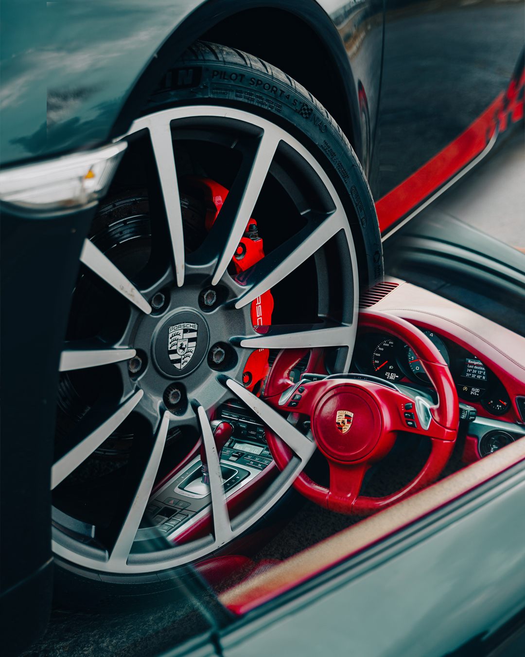 AUTOMOBILE